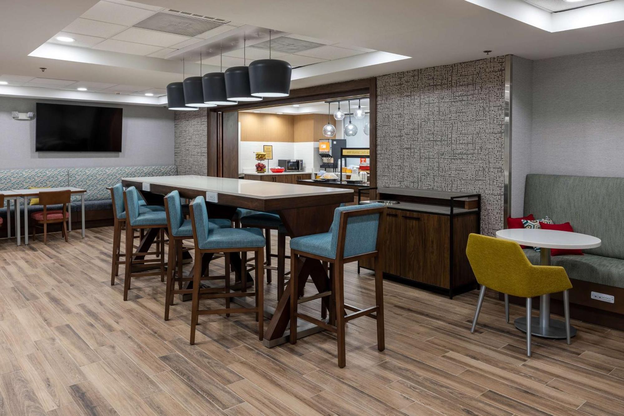 Hampton Inn & Suites Alpharetta Roswell מראה חיצוני תמונה