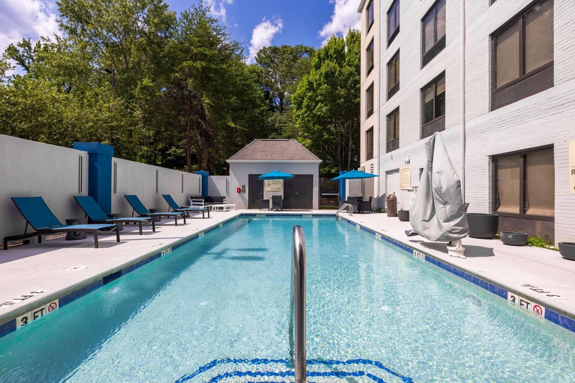 Hampton Inn & Suites Alpharetta Roswell מראה חיצוני תמונה